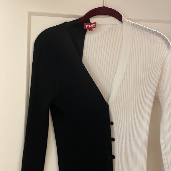 Popular Staud Shoko Colorblock Sweater Dress. Verstile classic black and white - Picture 2 of 2